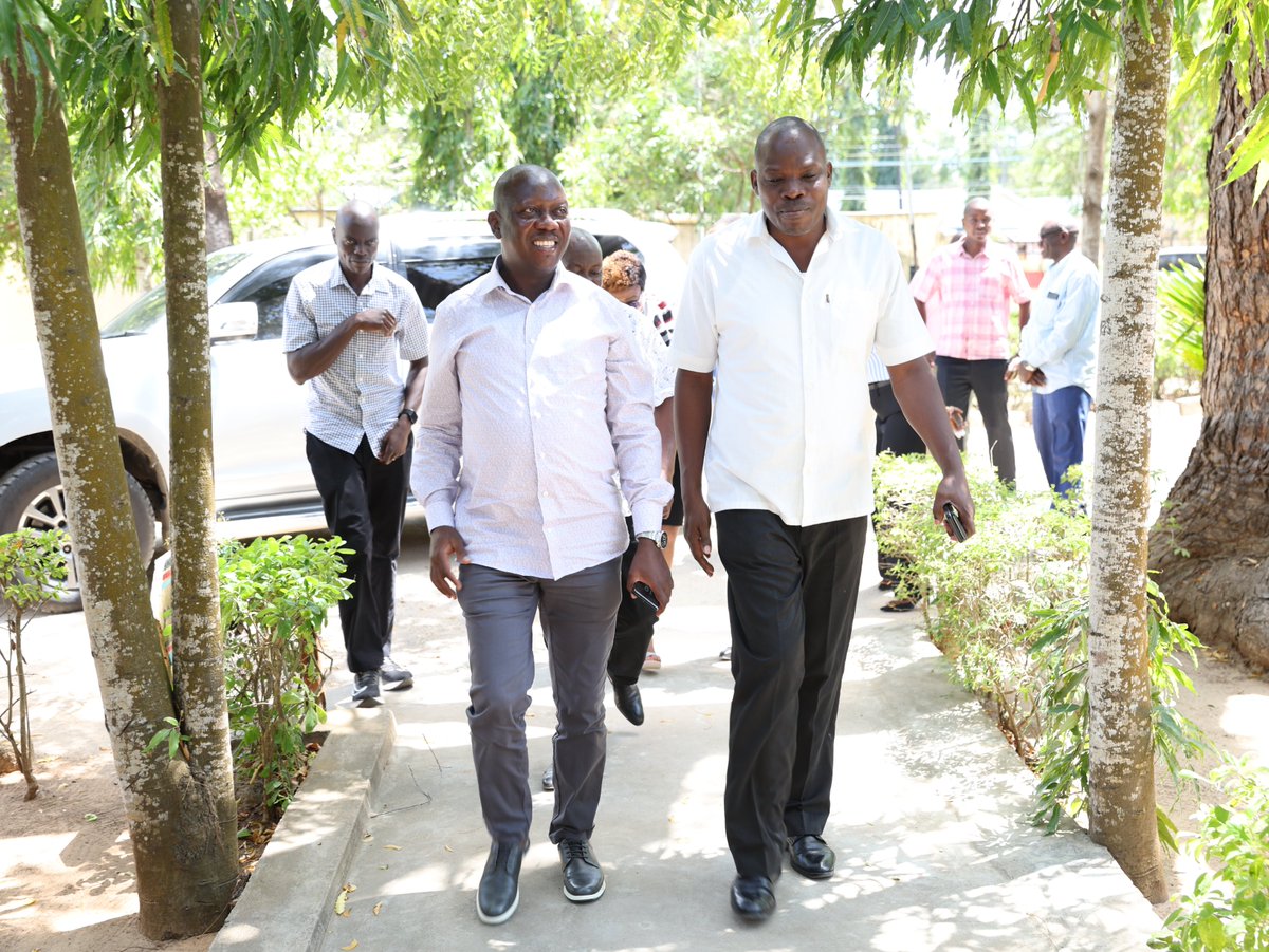 ODPP_KE's tweet photo. DPP Renson Ingonga Calls for Interagency Collaboration During Coast Region Tour

The Director of Public Prosecutions (DPP), Renson Ingonga, has reiterated his commitment to fostering stronger interagency collaboration as a pillar of effective justice delivery during a comprehensive working tour of the Coast region. The tour, which covered Taita Taveta, Mombasa, Kwale, Kilifi, Malindi, Tana River, and Lamu counties, brought together judicial officers, county governments, and security agencies in a series of engagements aimed at strengthening partnerships in the fight against crime.

Mr. Ingonga, who was accompanied by senior leadership from the Office of the Director of Public Prosecutions (ODPP), underscored the critical role that cooperation among justice sector stakeholders plays in safeguarding the rule of law and delivering timely justice to citizens.

#HakiNaUsawa