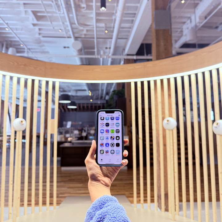 world_latam_'s tweet image. Fun fact (no tan "fun")
Los bots nunca tienen que demostrar que son humanos.
Los humanos sí.
De alguna manera, el internet se dio la vuelta.
World ID lo pone en su lugar.