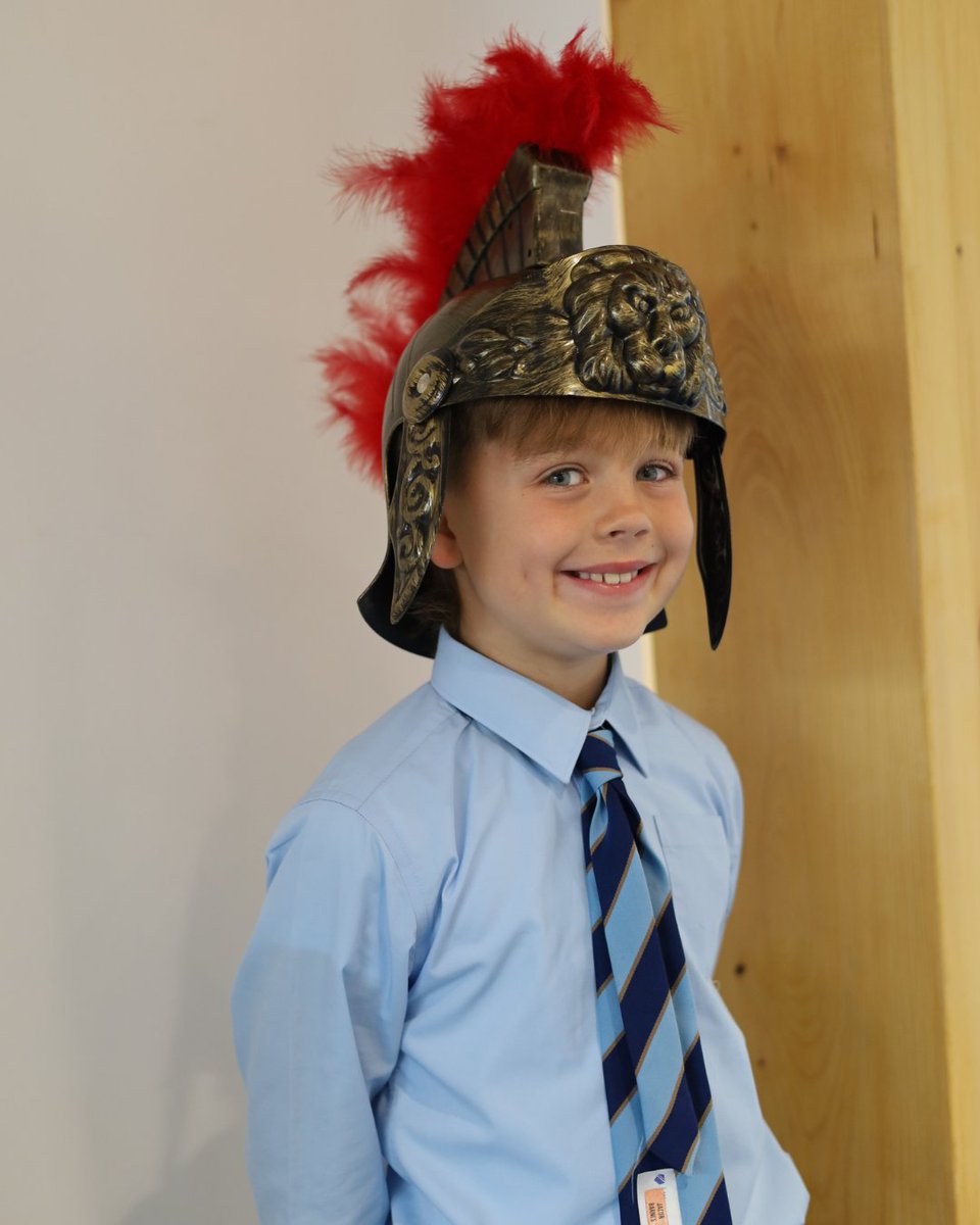 GayhurstSchool's tweet image. ⚔️ Huge thanks to our Year 4 pupil for sharing his Roman soldier&apos;s helmet! A fantastic way to bring history to life! 📜✨ #RomanHistory #RomanSoldier #HistoryClass #GayhurstSchool #LearningThroughSharing #BringHistoryToLife