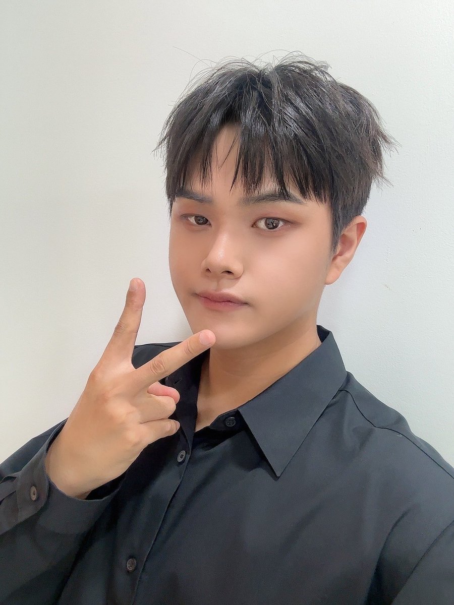 TheKingDom_GF's tweet photo. [JAHAN👑]

사랑한당😉

#TheKingDom #더킹덤 #TKD 
#JAHAN #자한 https://t.co/3JDOUGqbfM