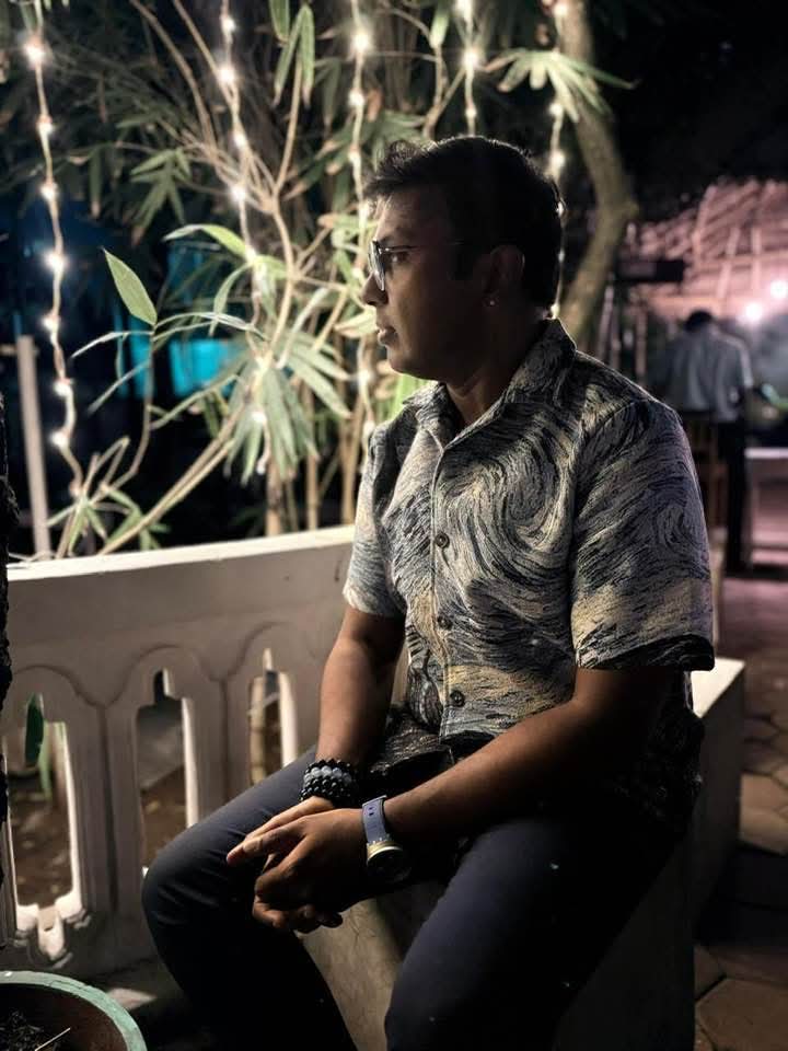 kayaldevaraj's tweet photo. Some moments are best enjoyed in silence… where thoughts become tunes and lights become lyrics. 🎶
#EveningMood #LifeInMusic #DImman @immancomposer https://t.co/AMlZbHUDXm