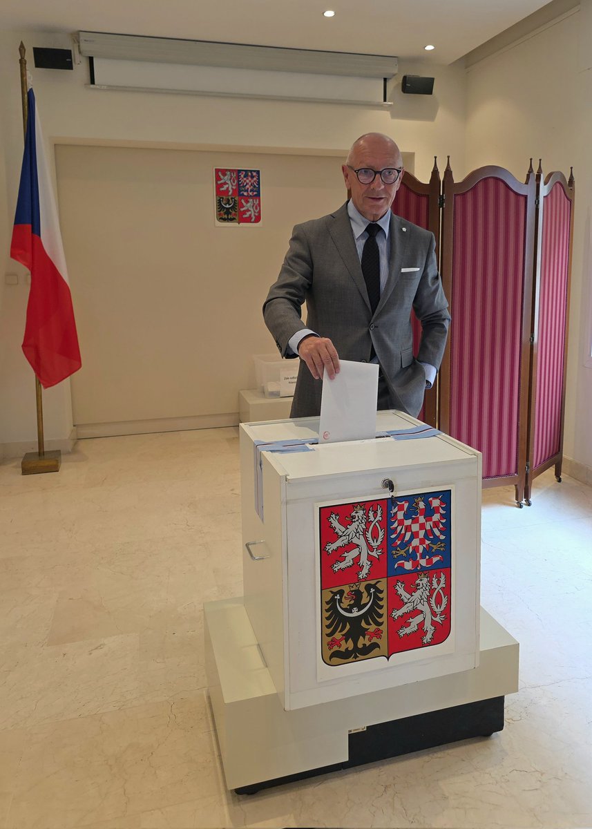 LiborSecka's tweet image. Volby 2025 #Madrid v plném proudu.
Czech elections.
Elecciones generales checas 2025. 
@CzechEmbMadrid