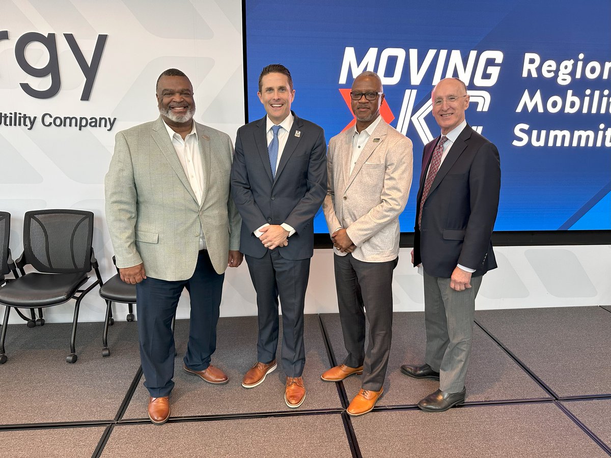 RideKCTransit's tweet photo. Randy Clarke shared a mantra when looking to the future: “There are two universal things people don’t like: change and the way things are.”
Thank you for your insights on regional funding, fare simplification & collaboration to strengthen mobility across the region. #MovingKC https://t.co/SypXQI3LAq