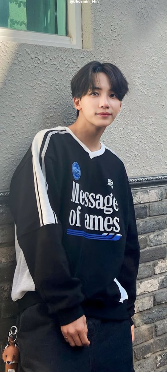 Thaiss209's tweet photo. Happy Birthday, Jeonghan!. Thank you for always sharing your talent, kindness, and beautiful energy with CARATs all around the world. 
#1004DreamsForJeonghanDay
#OurAngelJEONGHANday
#세븐틴 #1004DayWithJeonghan
#Happy_JEONGHAN_Day
🎉 https://t.co/caPKEOtp30