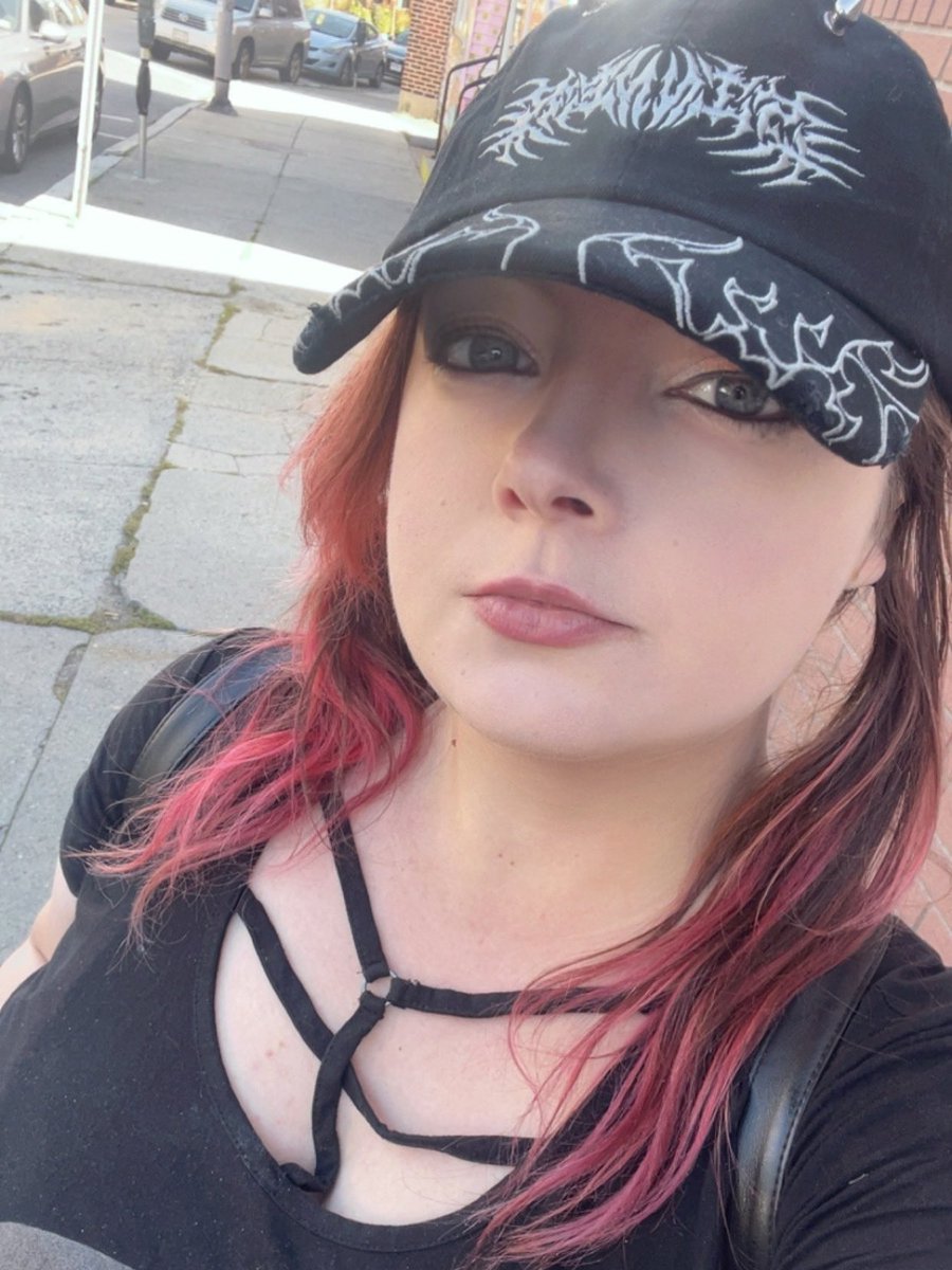 Faeryisms's tweet image. I took a small break from streaming for a few days, my day job has been… a lot.

But expect streams tonight @ 9pm EST and tomorrow at 7pm EST! Maybe keep an eye on the steam broadcast page for @ConanExiles as well 👀

#FuncomCreator #TwitchStreamer