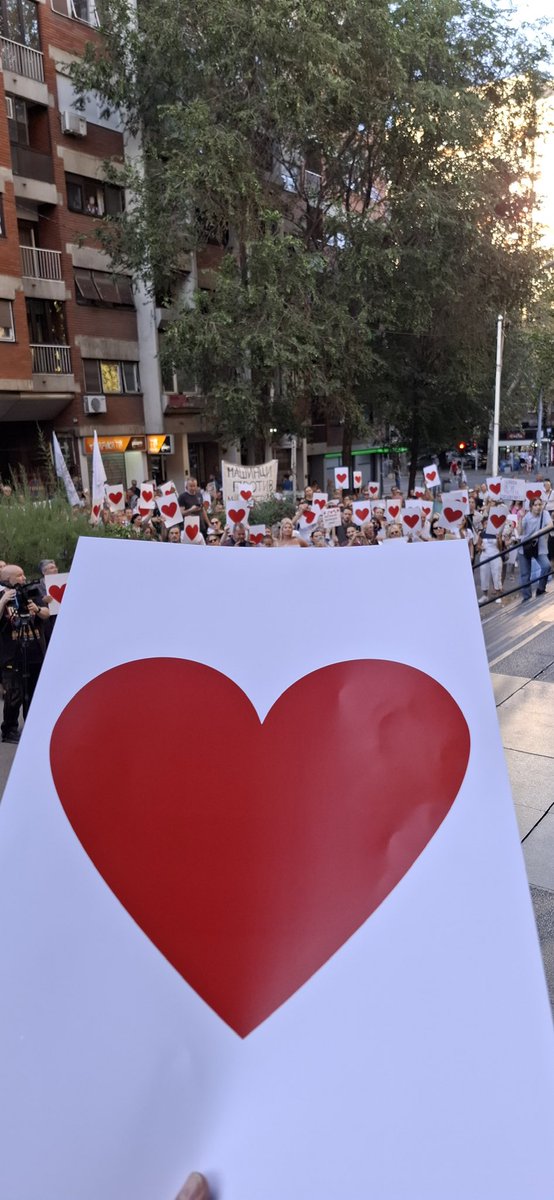 Само љубав!

#ЉубавЈеОтпор
#LjubavJeOtpor