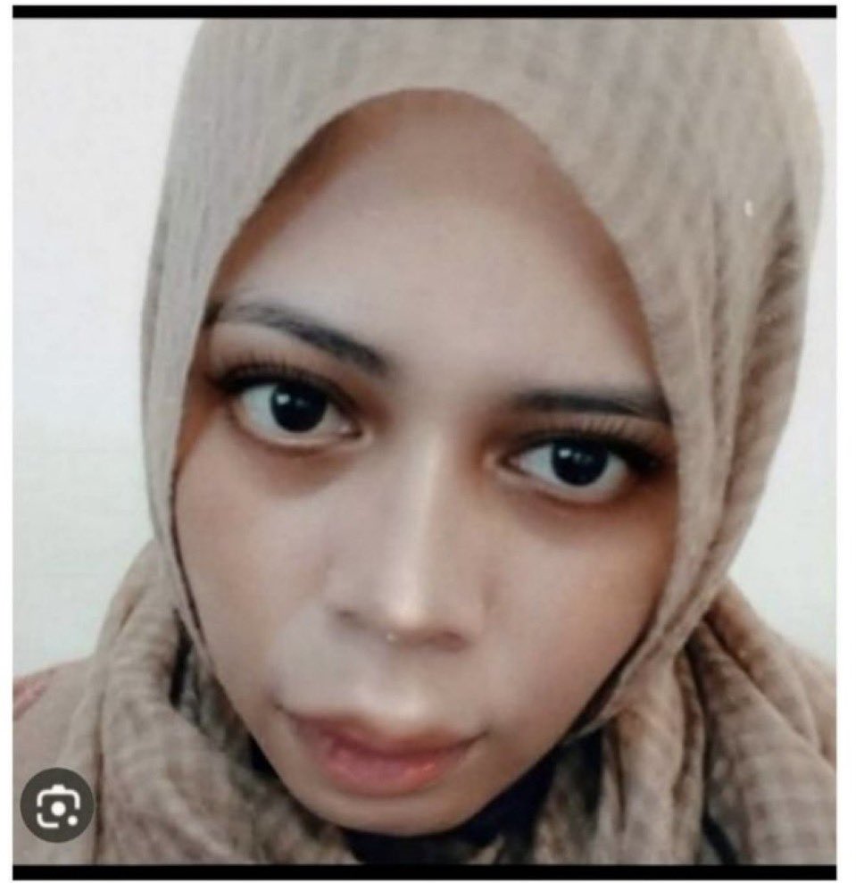 pemrizz's tweet photo. bro ini muka u? 😭😭😭 pantes u ngata2in gue mulu… trying to get a break from your sad life huh… @Catze_Nada https://t.co/24wi2Xyjqv