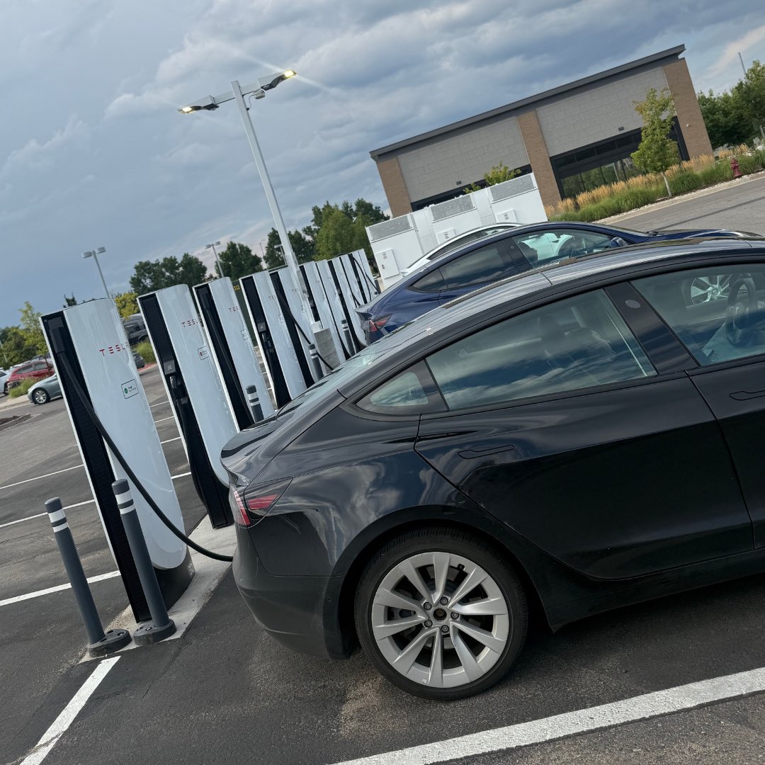 ⚡ Tesla Charging Stations are now open at Belmar!
📍 Parking lot near LensCrafters — charge while you shop + dine.

#Belmar #LakewoodColorado #TeslaCharging