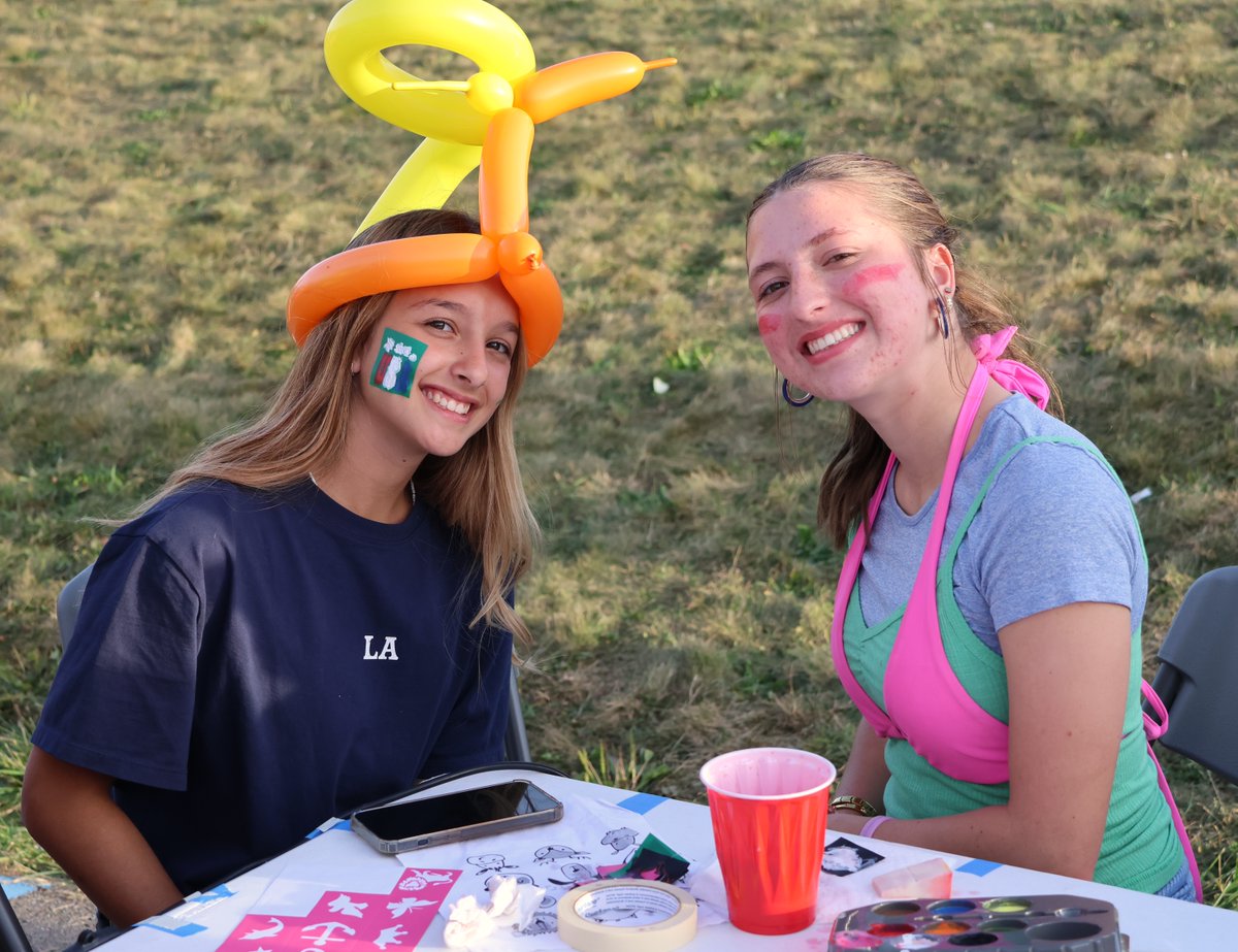 Check out these 📸 from the Northwest Community Bonfire last night! 🔴⚫
Thank you to everyone who came out to join us! 🔥#nwschools