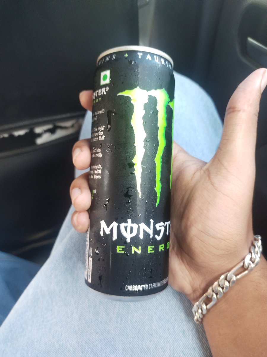 Heyy_Kenobi's tweet image. Gr valo ke sath traveling, aj isi se kaam chalana padega but it's raining so it's not that bad 😝☝️