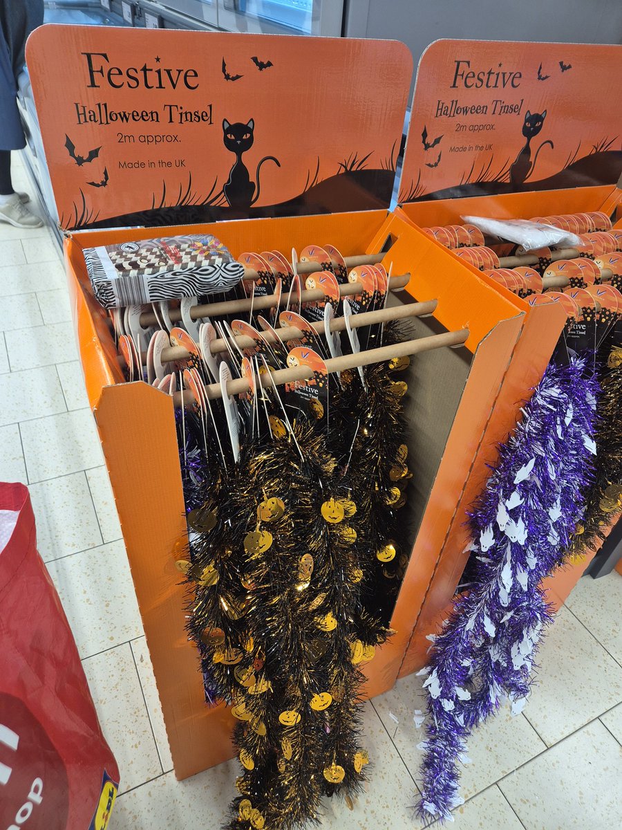 Since when was tinsel a Halloween thing? Bloody Americans lol