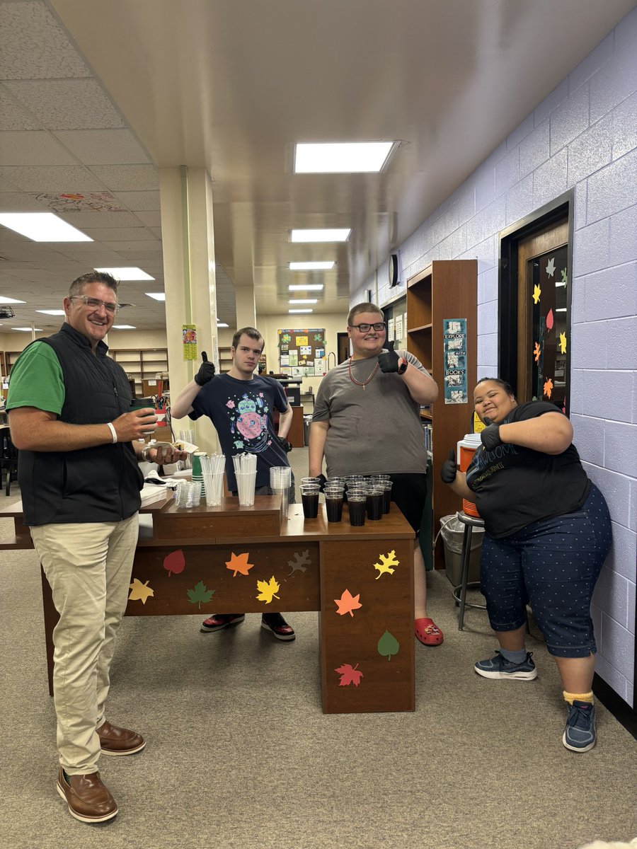 Supt_Stecken's tweet photo. The work continues @SenecaHS with Special Education Articulation with SGS, MVK, & MP.  

We are so blessed to have caring high flyer Special Education Teachers and Student Services Departments @SenecaHS & in our communities.  Transitions Students started our day off right with coffee and treats!  

Support and Collaboration are 2 of the 9 pillars of #TheSenecaWay