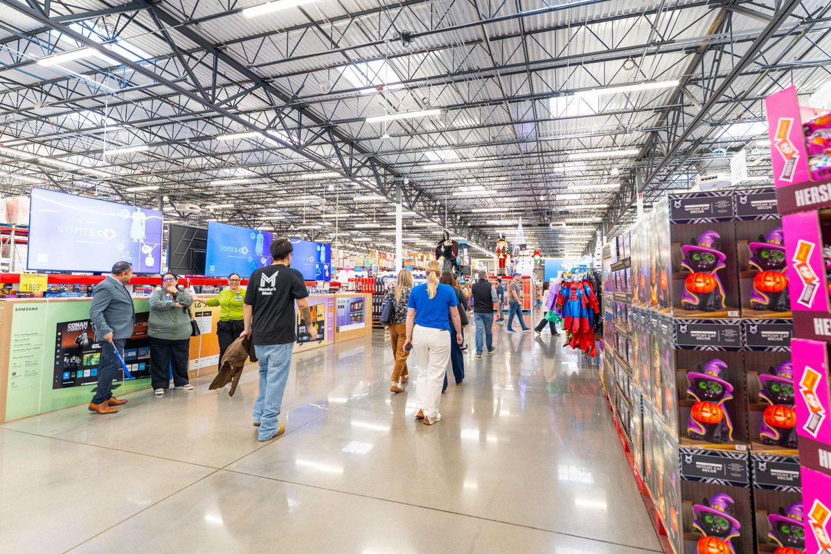 SpringdaleCofC's tweet image. 🎉 Sam’s Club Celebrates Store Renovation with Grand Re-Opening 🎉
This morning we marked the occasion with a ribbon cutting at their Springdale location, following a beautiful remodel!
📍1517 Gene George Blvd
Thank you to our Ribbon Cutting sponsor H&R Block