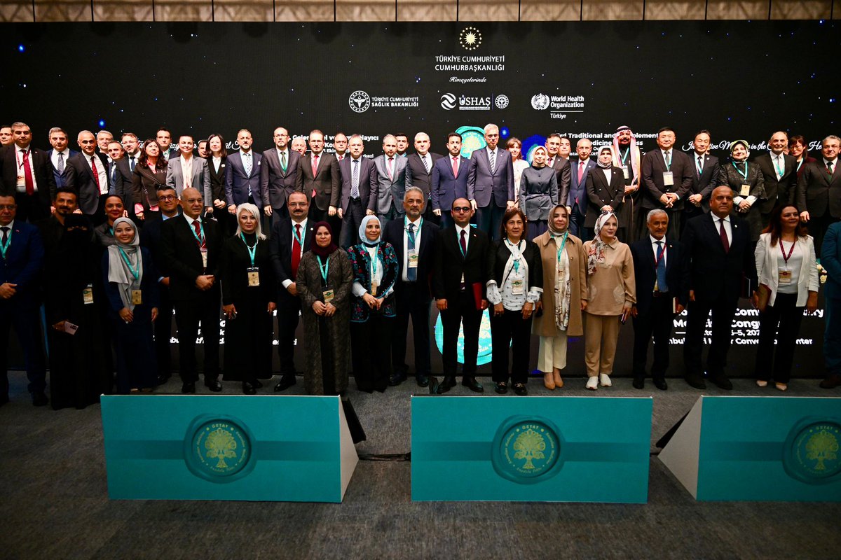 📍Sağlık Bakanımız Sayın Prof. Dr. Kemal Memişoğlu’nun teşrifleriyle açılışı gerçekleştirilen 3. Geleneksel ve Tamamlayıcı Tıp Kongresi İstanbul’da! 

#SağlığınBaşkentiŞifanınAdresiİstanbul
#SağlıklıTürkiyeYüzyılındaBütüncülTıp 
#GETATKongresi 🇹🇷
