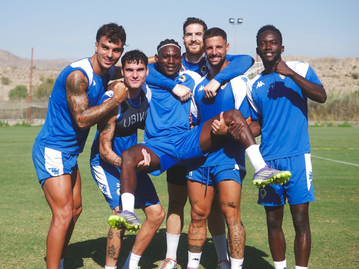 radioalicante's tweet photo. #SerDep 03/10 
⚽️Previa @TeruelCd - @cfhercules con Carcelén y David Urios 
🗣️Torrecilla: "Ortiz y Peña me transmiten tranquilidad"
⚽️Previa @CFIntercity - @YugoUDS 
🤾‍♂️Previas @eonalicante y @CDAgustinos con Isidre Pérez 
https://t.co/q1rmNMI07a https://t.co/A0idIUA5Nc