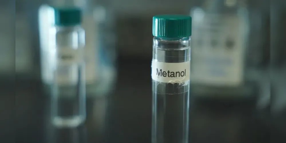 HelenaDiBar's tweet image. Cansada de repetir!
O Brasil fracassou.
Mas, se #JairBolsonaro e #Lula estão bem, é isso que importa.
"Anvisa aciona países para trazer antídoto do metanol para o Brasil". by #arede
Nem isso temos.