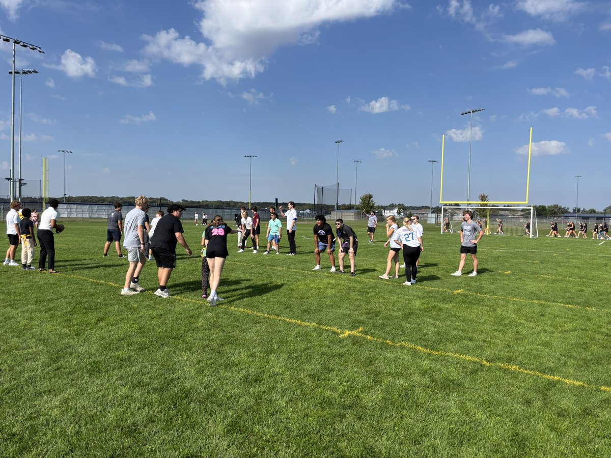 It’s been a busy HC Week! Helping with Unified Game and Powderpuff Flag Football game at carnival and greeting students at RIS, ORE, PME! Bring on the game!