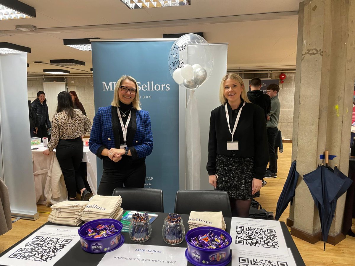 MHPSellorsLLP's tweet photo. Yesterday our Solicitors Yuliya &amp; Dolapo, and Trainee Solicitor Sorcha, represented us at the @UL Law Careers Fair 🎓⚖️

Great to meet so many students and chat about careers in law — thanks @UL for a brilliant event!

#LawCareers #ULCareersFair https://t.co/KogNbQ5FOu