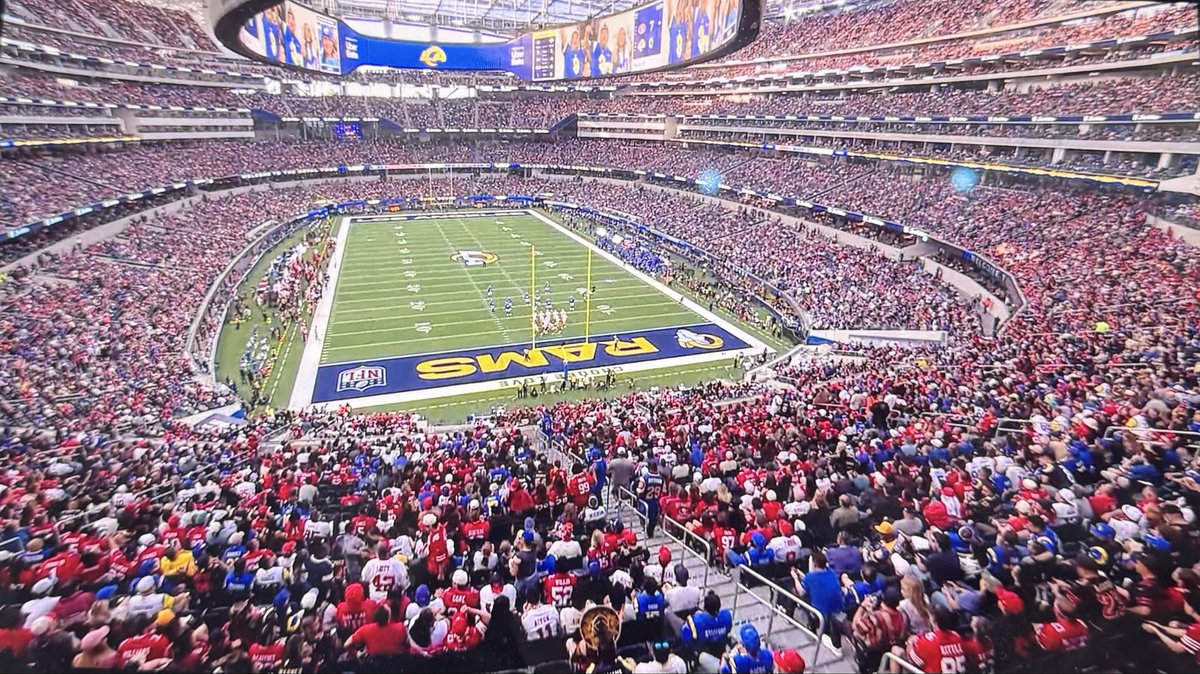 twelcher15's tweet image. Better Home Field Advantage?

RT for the St. Louis Battlehawks in The Dome At America’s Center #KaKaw 

Like for the Los Angeles Rams in SoFi Stadium #RamsHouse