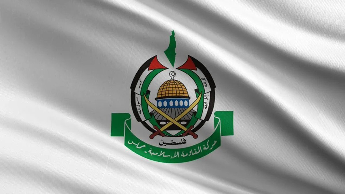 OdakTV1's tweet photo. 🚨Hamas: 

🔻Faşist Ben Gvir’in, Küresel Sumud Filosu’nda yer alan uluslararası aktivistlerin tutulduğu yere baskın yapması, onları tehdit ederek aşağılamaya çalışması, işgalci rejimin liderlerinin ulaştığı kibir, ahlaki ve siyasi çöküşün boyutlarını yansıtmaktadır.

➖Ben Gvir’in yüzüne karşı ‘Özgür Filistin’ sloganı atarak onurlu bir duruş sergileyen aktivistlerin cesur tavrıyla gurur duyuyoruz.