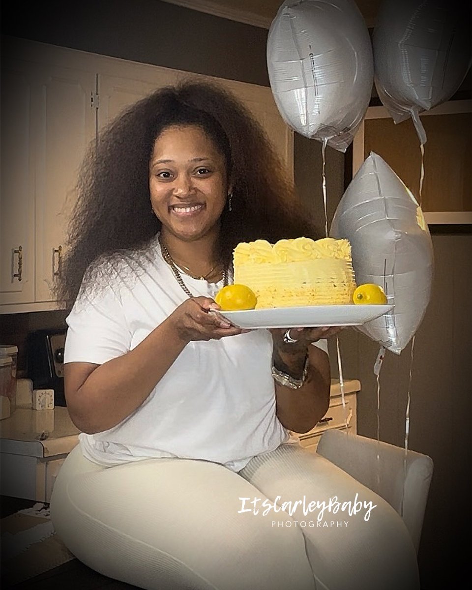 OfficiallyOsha's tweet photo. JUST IN CASE YALL FORGOT WHO DAY IT IS… 😏🌬️🍰
🧘‍♀️🪄💪 It’s my birthday! I’m forever grateful!
#LIBRA #Birthday #Viral #Trending
( 𝘀𝗲𝗻𝗱 𝗮 $𝟭 𝘁𝗼 𝗺𝘆 𝗯𝘂𝘀𝗶𝗻𝗲𝘀𝘀 $𝗡𝗼𝘁𝗲𝗯𝗼𝗼𝗸𝗦𝗮𝗹𝗼𝗻💰 𝗮𝗻𝗱 𝗜 𝗧𝗛𝗔𝗡𝗚𝗬𝗔𝗔𝗔𝗔 😂) https://t.co/7rtZtAbeQT