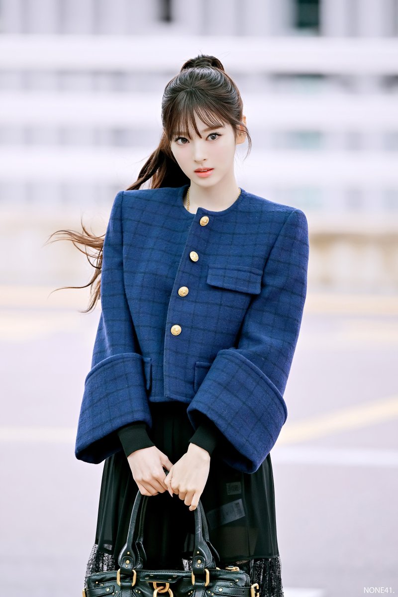 _none_41's tweet photo. 251003  미야오 안나 #MEOVV #미야오 #ANNA #안나 @OFFICIAL_MEOVV https://t.co/p6JAnZqP7g