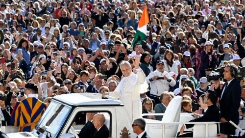 bisbatgirona's tweet photo. Del 26 al 28 de setembre, més de 35.000 catequistes de 115 països es van reunir a Roma per al Jubileu. 

La diòcesi de Girona hi va participar amb Mn. Salvador Gras. El papa Lleó XIV va instituir 39 nous catequistes en el ministeri laical.   

#Jubileu #Catequistes https://t.co/M5XvmQnccT