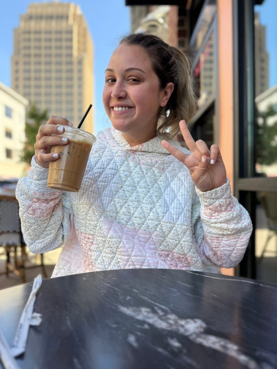 Alexandra Kay tweet media