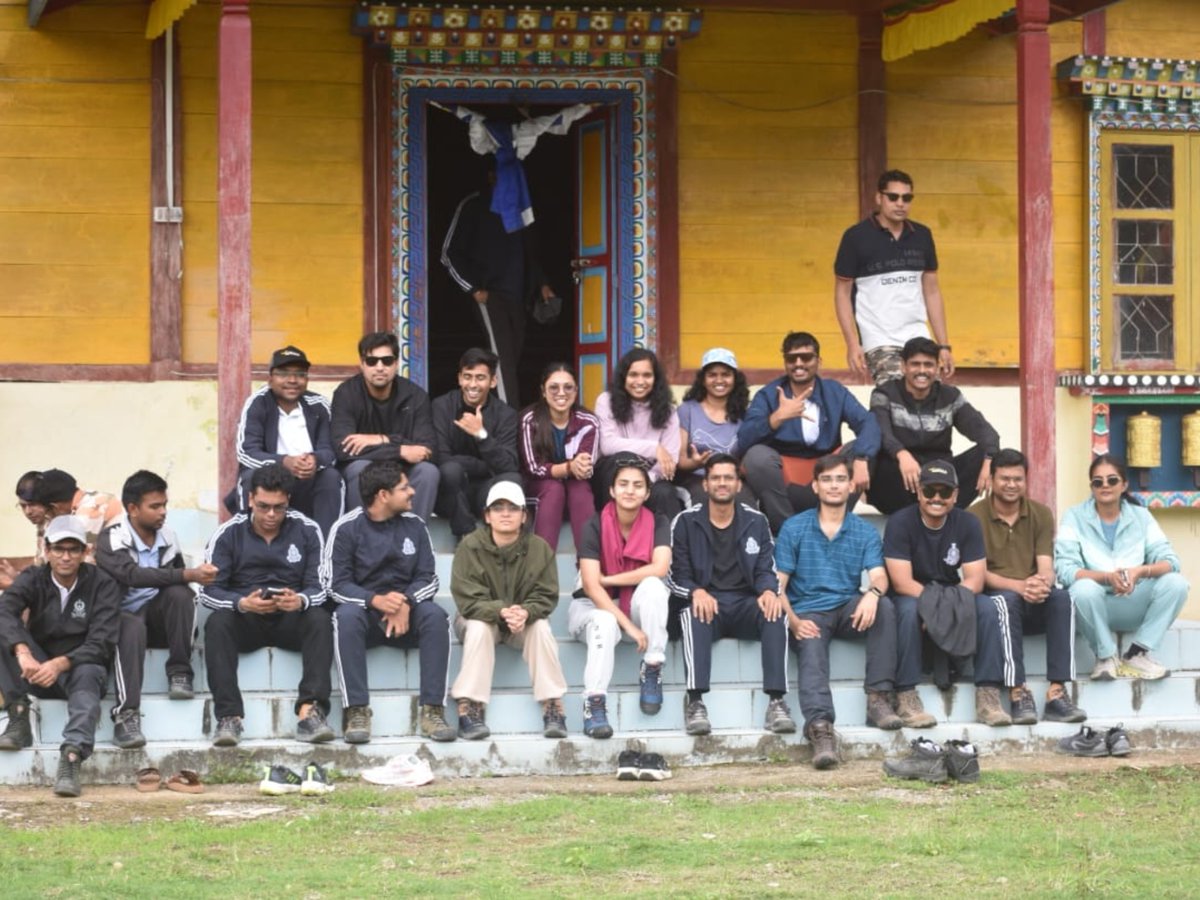 Spearcorps's tweet photo. 23 IAS Probationary officers visited #Kepangla and #Gelling, the #FirstVillage of India along the #LAC in the #SiangRiverValley, #ArunachalPradesh. The visit highlighted the dynamics of life along the LAC, the battle ground of 1962 and the significance of the #VibrantVillage initiative. The officers also interacted with locals and explored the region’s rich tourism potential, where heritage, natural beauty, and frontier resilience come together.

23 IAS  प्रशिक्षु अधिकारियों ने #Kepangla और #Gelling का दौरा किया, जो #ArunachalPradesh के #SiangRiverValley में #LAC के साथ भारत का पहला गाँव है। इस दौरे ने LAC के जीवन की परिस्थितियों, 1962 के युद्धक्षेत्र और #VibrantVillage पहल के महत्व को रेखांकित किया। अधिकारियों ने स्थानीय लोगों से बातचीत की और क्षेत्र की समृद्ध पर्यटन संभावनाओं का अवलोकन किया, जहाँ धरोहर, प्राकृतिक सौंदर्य और सीमांत दृढ़ता एक साथ देखने को मिलती हैं I

@adgpi 
@easterncomd 
@prodefkohima 

Facebook -https://t.co/9R8QHJZnUf
Instagram -https://t.co/Xf64VXpEwa