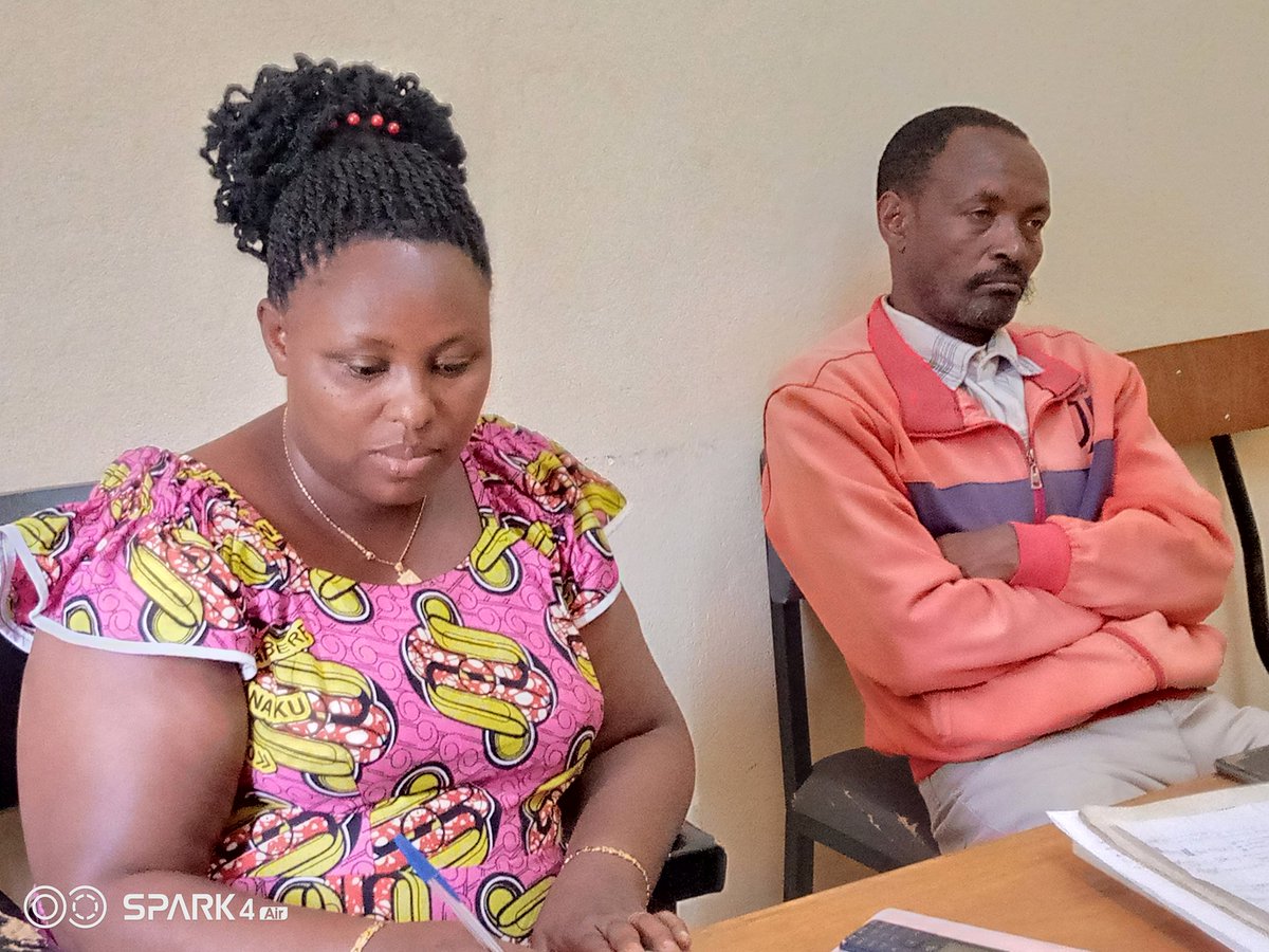 CommuneMwa3714's tweet photo. #Mwaro. Le Secrétaire Exécutif Communal, madame #Kaneza Carine a tenu une réunion de service à l'endroit des Conseillers de l'Administrateur et les Chefs de département ,ce vendredi le 3/10/2025.
@Gitega https://t.co/ZlZxXyqYlQ
