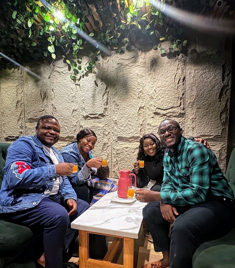 RuthDamar_'s tweet photo. Tea tastes better when shared.

Every sip is sweeter with friends and family by your side.

Baku Tea Bar is available to serve refreshing iced teas and soothing hot teas at your events.

With Extra cups of teas for available for free on your Order this ember month.
@BakuFoods https://t.co/zDdRlofVCr