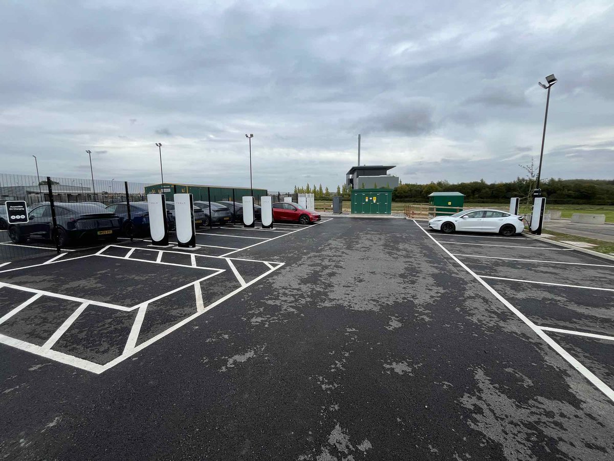 TeslaCharging's tweet image. New Tesla Supercharger: Lincoln, UK (8 stalls) 
tesla.com/en_eu/findus?l…