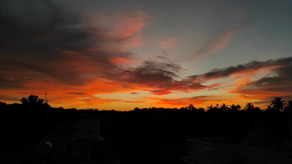 smartphone_astr's tweet image. #dramatic_sky at #sunset, by Vish
#Poco X5 Pro
Kerala, #India - #mobilephotography #skyphotography #atmospheric #sunsetxvibes #sunsetphotography #clouds