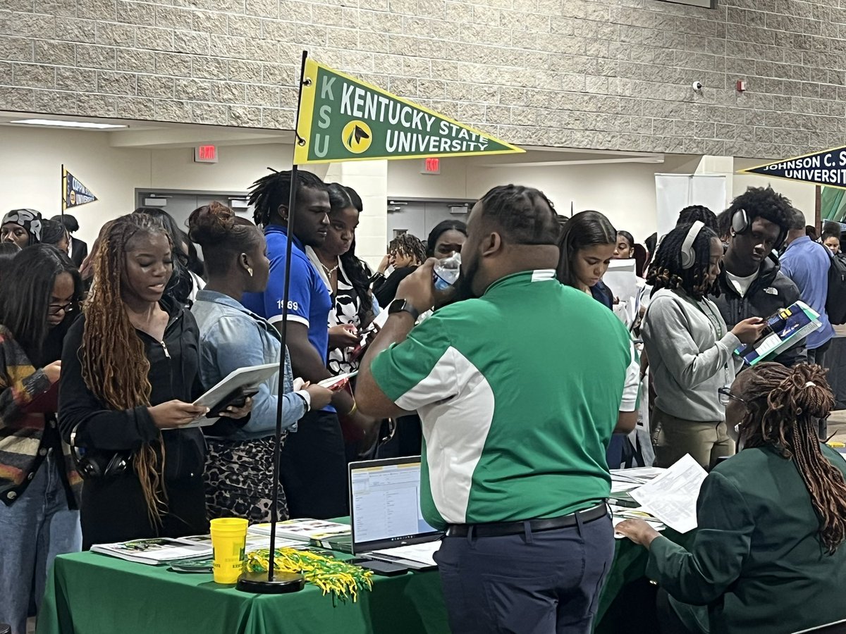 Ms. Jamika Jones tweet media