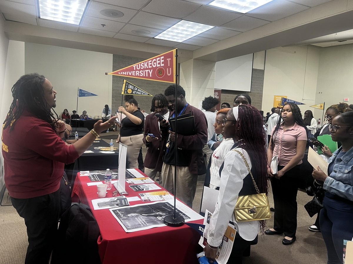 Ms. Jamika Jones tweet media