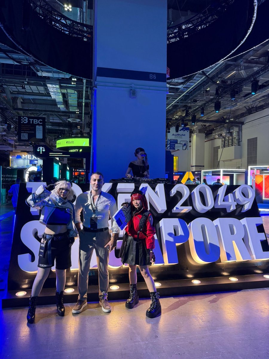 Emreislek's tweet photo. It was one of the most incredible weeks of my career. The current futuristic projects of the crypto world are part of our future. #TOKEN2049Singapore #token2049 #dtectoken https://t.co/zVHBahKJQI
