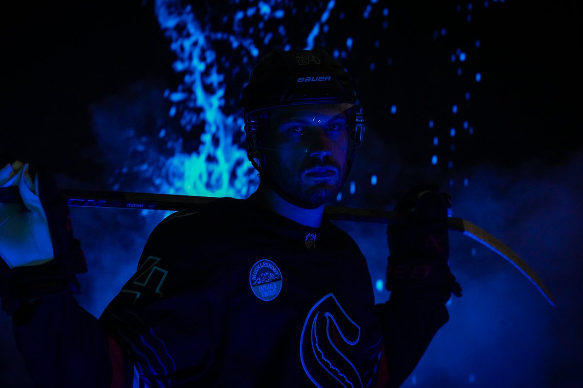 SeattleKraken's tweet photo. 🗣️GET UP!!!

The preseason is over: THE ABYSS IS AWAKE 🚨 https://t.co/O2sJZz3W8i