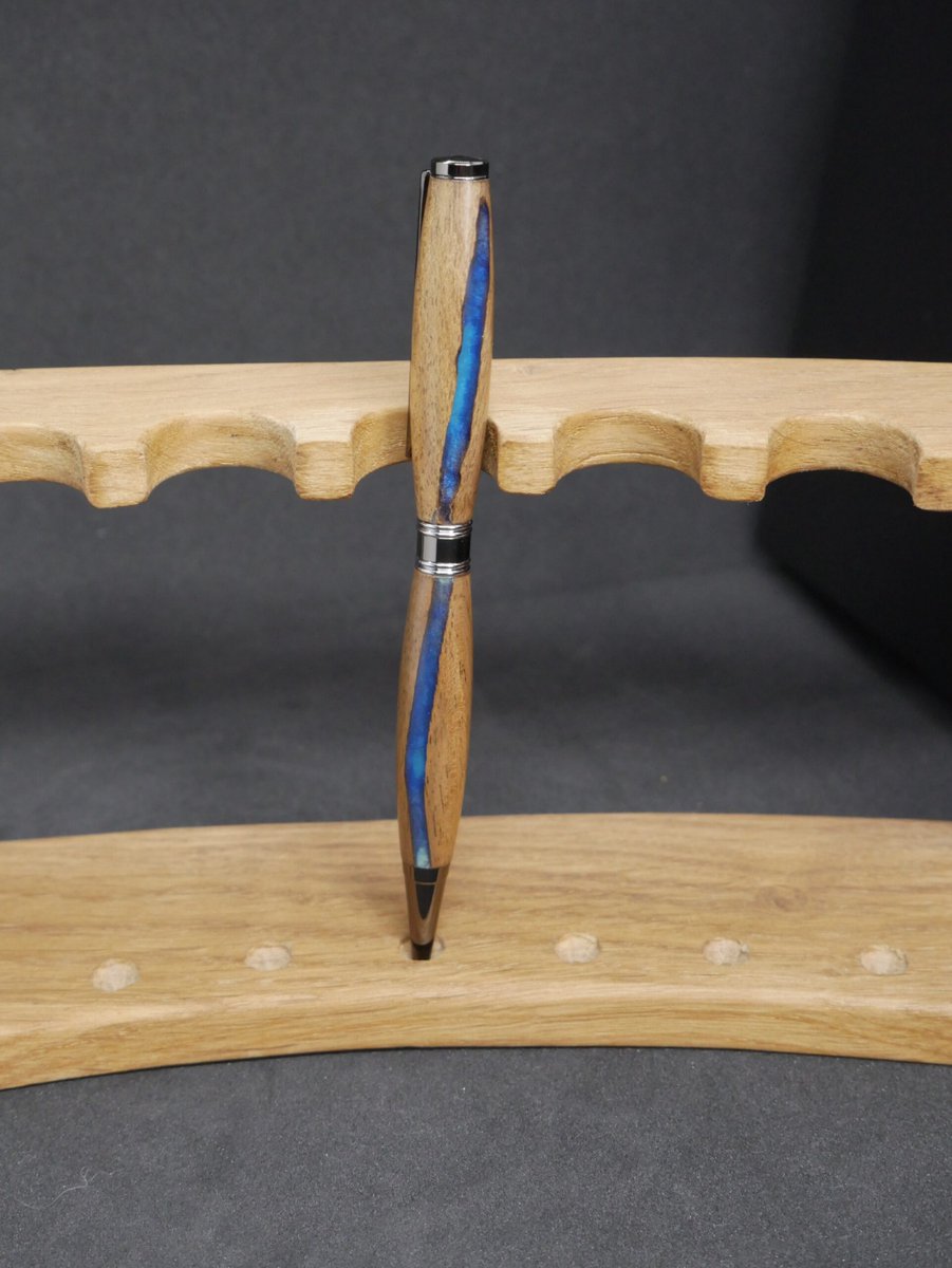 Stylo noyer epoxy

Ardwoodcreations.fr/boutique/

#bois #woodworking