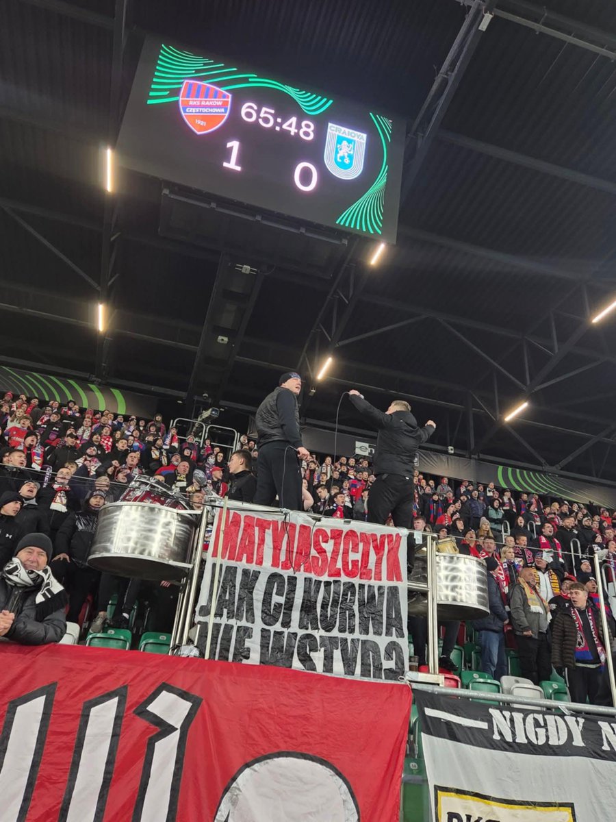 NowaCzestochowa's tweet photo. Raków znów gra europejskie mecze poza Częstochową ❌ 

Brak stadionu to wstyd i stracony potencjał – cierpi klub, kibice i miasto. Europejskie mecze powinny być świętem w Częstochowie, a nie w Sosnowcu. 

✊ Czas na zmiany! 
🗳️ Czas na Nową Częstochowę! 

#Raków #Częstochowa #LKE https://t.co/qLJvY3gSLM