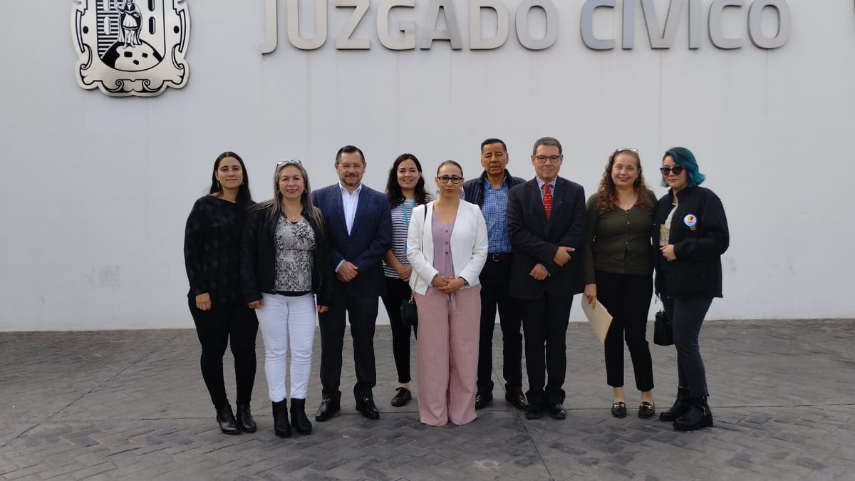 mgarzaf's tweet photo. Ya se encuentra el equipo de @InsydeMx en la SSC en San Luis Potosí haciendo ya casi la última de las revisiones porque ya casi viene la auditoría final del Comité Ciudadano #Certipol
#ReformaPolicial https://t.co/Z0SRmwtfJH