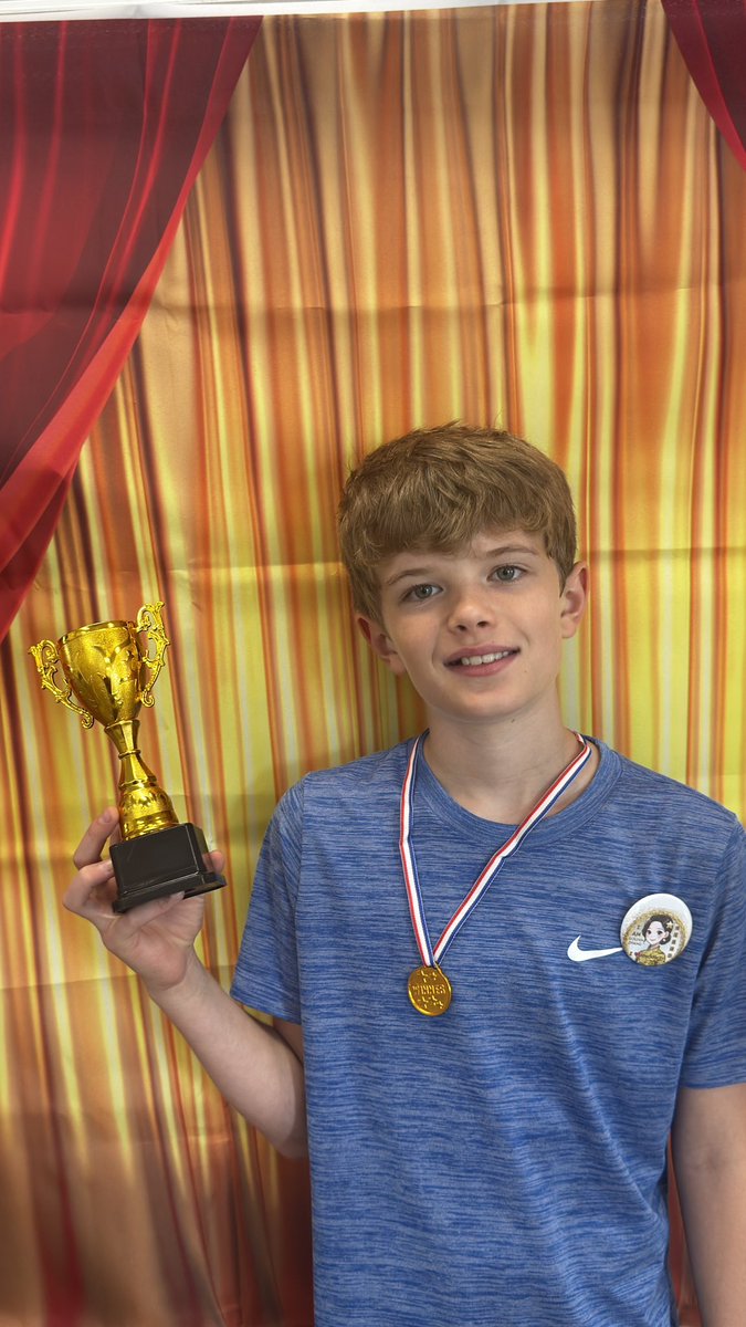 ✨🏅 First Golden Zhang Award of 25/26! Congrats to our winners of the Empathy Award—for showing kindness, respect, and cultural awareness in Mandarin class. 💛🌏#wearedeerpath <a href="/wearedeerpath/">Deer Path Middle School</a> #learning #district67