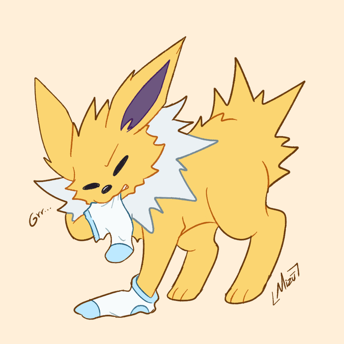 #Joltober   
N° 3
I think he doesn't like socks

#Joltober_Mizu #Jolteon #Pokemon #Pokemonfanart