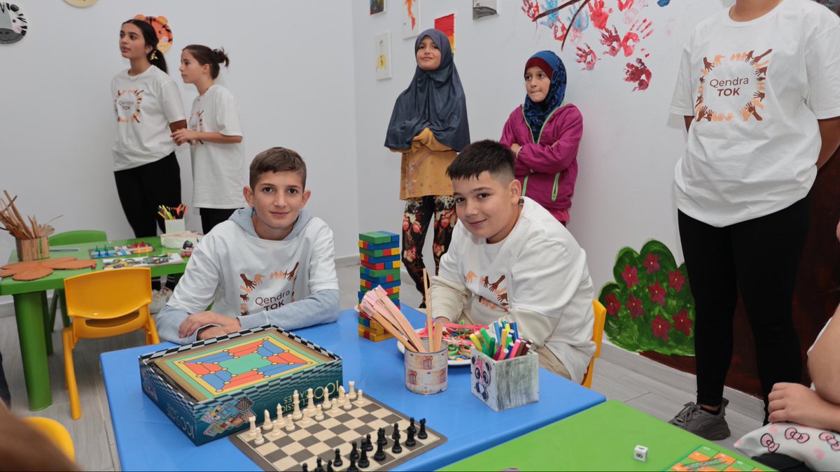 albania_unicef's tweet photo. Together with DepMayor of Kavaja, @EUinAlbania & #MoHSP representatives, we visited the “TOK” center in Kavaja to witness the support for children, youth, women & families. Through #EU4SocialCare, the municipality and #DARC NGO are working together for inclusion & empowerment. https://t.co/iHtB4cb02v