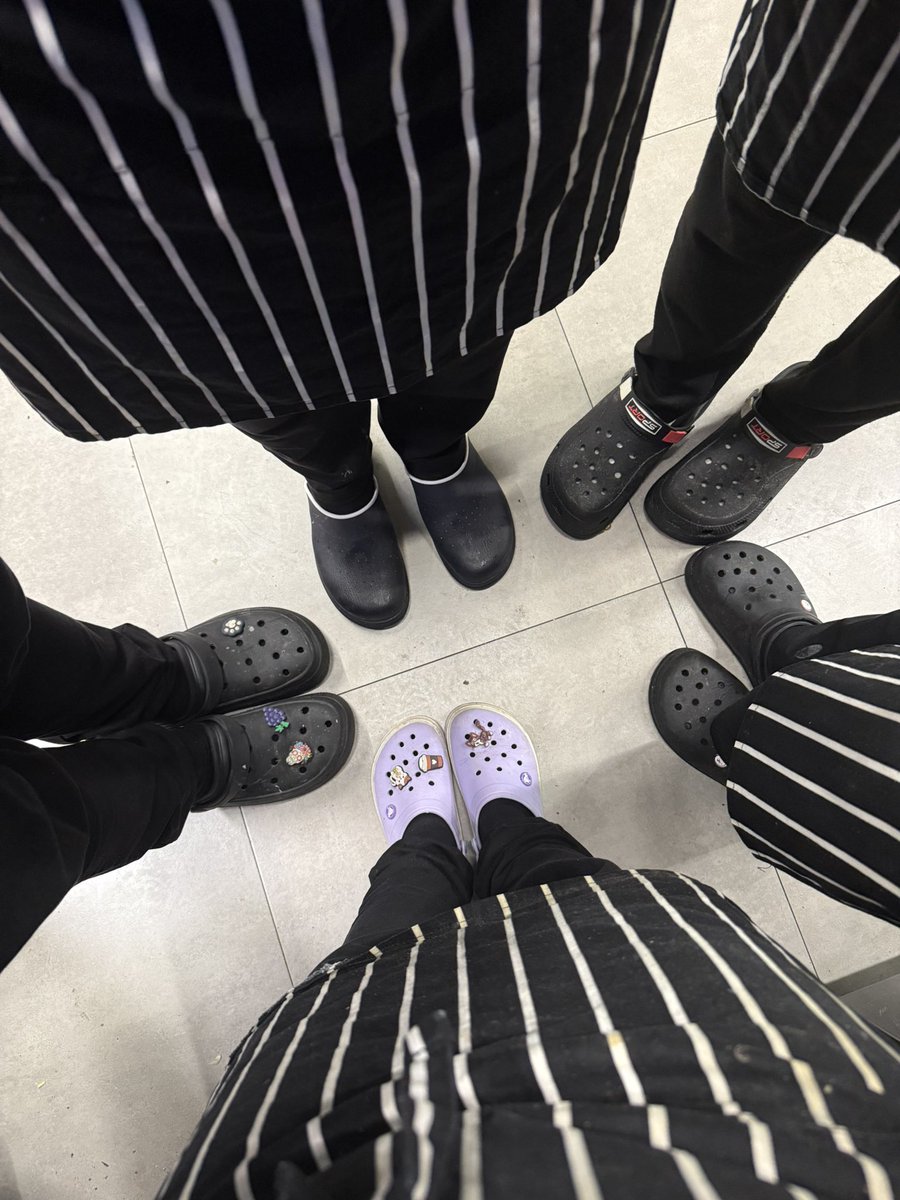 ZyrkTuba's tweet photo. Bugün mutfaktaki en güzel kız bendim 😊 #mutfak  #kitchen #cuisine https://t.co/WaWUHp7mdi