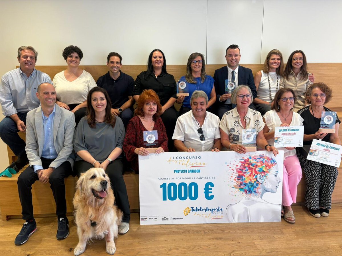 Sedolor's tweet photo. #TuDolorImporta 👉Gestión del duelo y buena comunicación médica, esenciales para el bienestar en dolor crónico
La @Sedolor ha organizado una nueva edición del evento Tu Dolor Importa, que ha contado con expertos y pacientes para abordar los problemas que afrontan los pacientes que viven siempre con dolor https://t.co/rvmPUnaTap