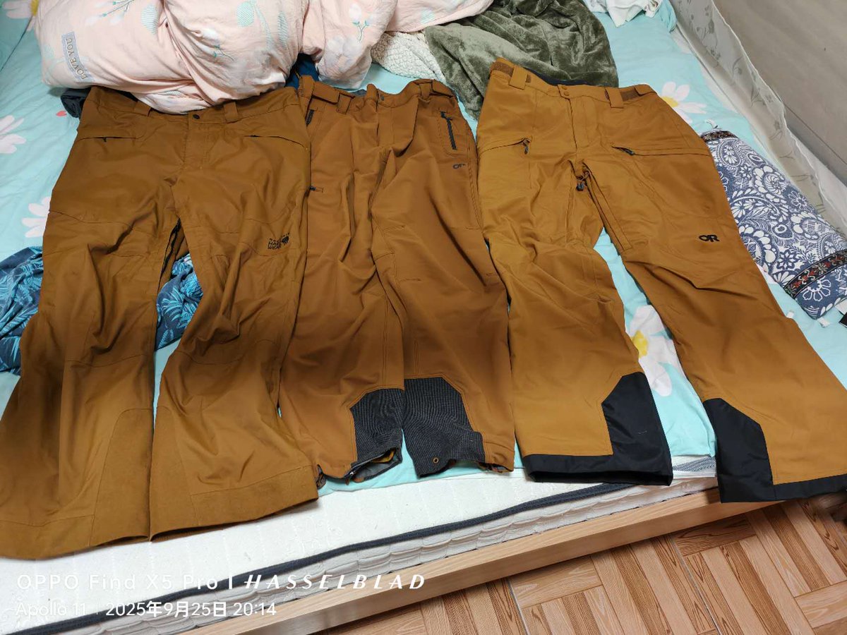upqBRcuNZtM04Bf's tweet photo. 后悔买了三款颜色相近的裤子。😭
＃MountainHardwear
#outdoorresearch https://t.co/2rUZVstQtw