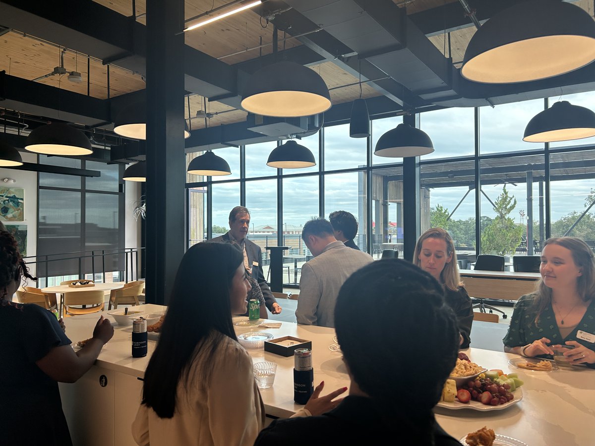 Another evening of Cocktails &amp; Conversations is in the books! We enjoyed hosting students from <a href="/UofSCLaw/">USC Joseph F. Rice School of Law</a>  for a program that combined practical guidance with plenty of networking and fun.

We loved meeting such impressive students and can’t wait to see all they accomplish!