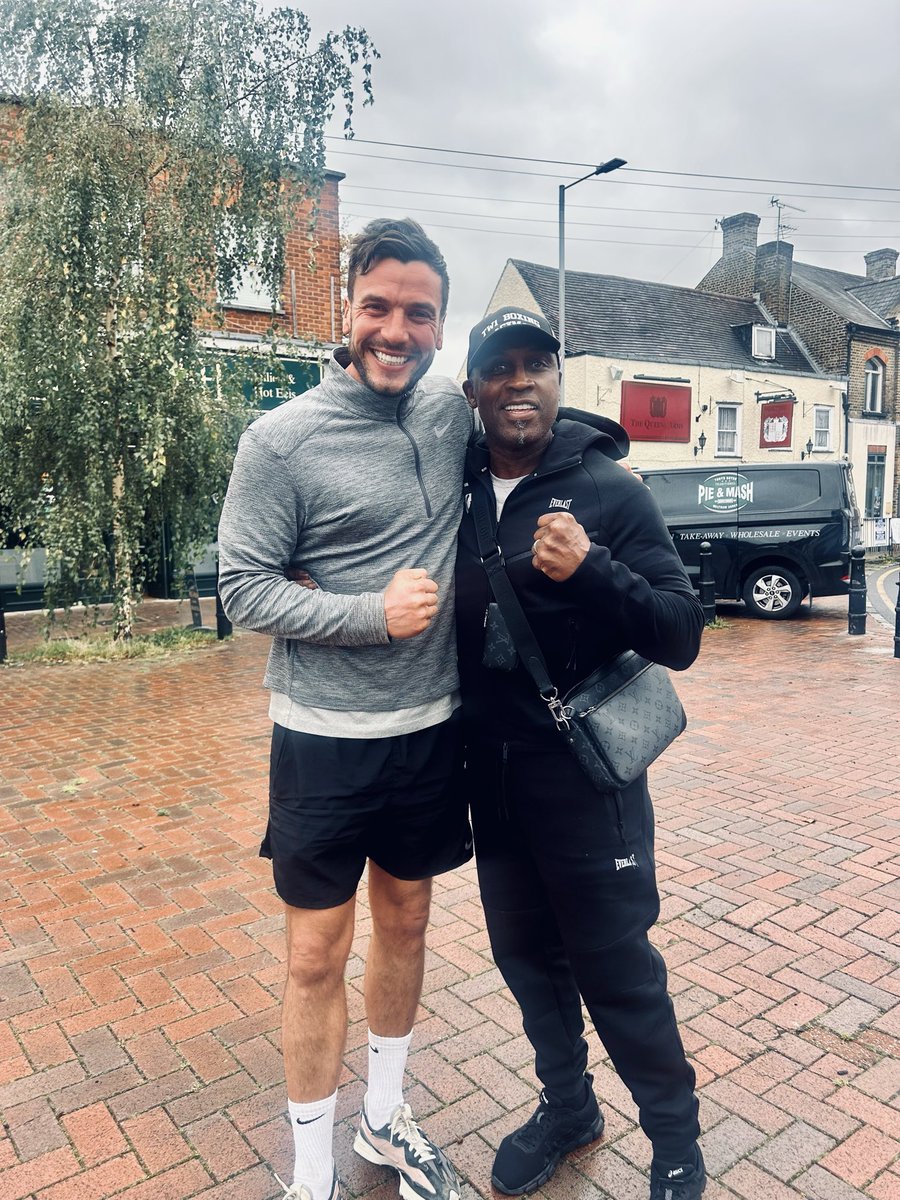 Absolute pleasure meeting and having a chat with the one and only… <a href="/ConorNigel/">Conor Nigel Benn</a> Ben’s Dad 😉
