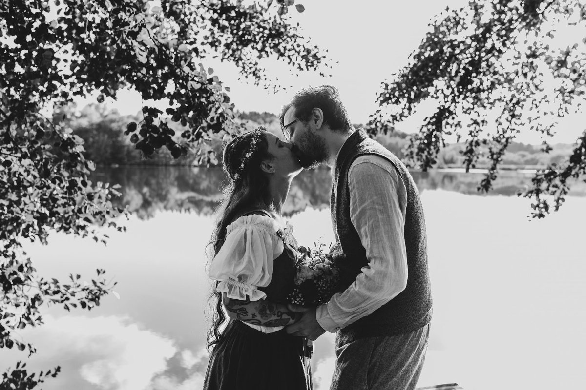 Proxima 💍 tweet media