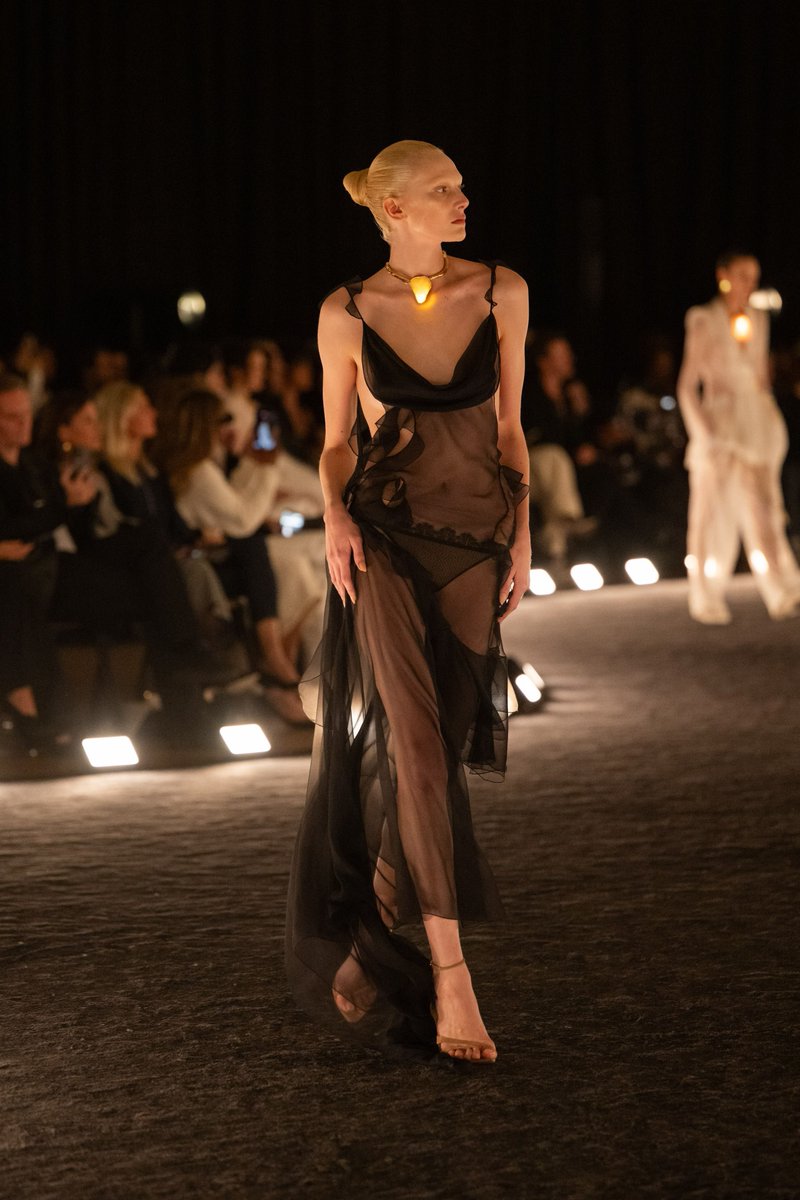 saintdoII's tweet photo. itching to see any look from this collection out in the flesh soon https://t.co/Caoi29UUfV